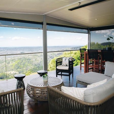 Flaxton Garden Home With Spectacular Coastal Views Montville Zewnętrze zdjęcie