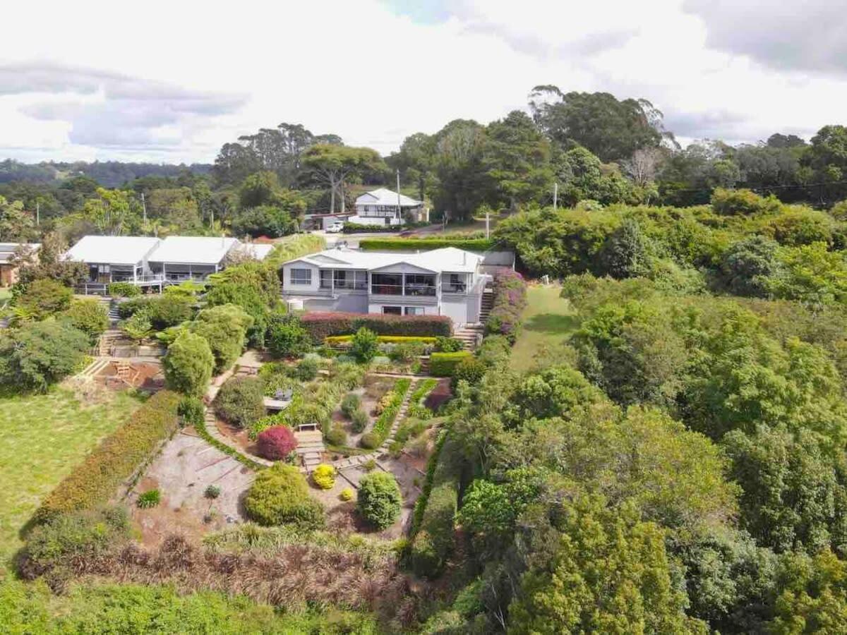 Flaxton Garden Home With Spectacular Coastal Views Montville Zewnętrze zdjęcie