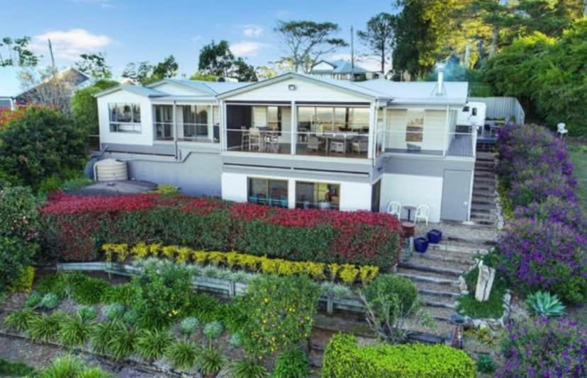Flaxton Garden Home With Spectacular Coastal Views Montville Zewnętrze zdjęcie