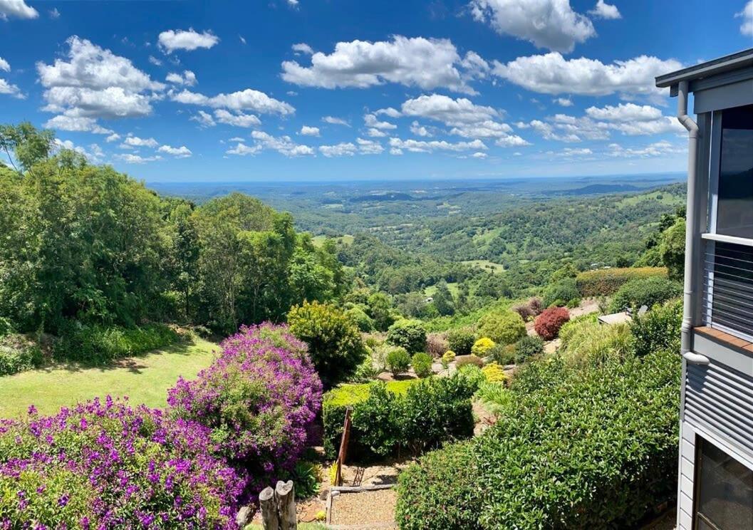 Flaxton Garden Home With Spectacular Coastal Views Montville Zewnętrze zdjęcie