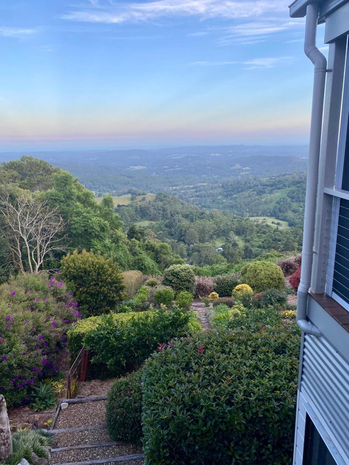 Flaxton Garden Home With Spectacular Coastal Views Montville Zewnętrze zdjęcie